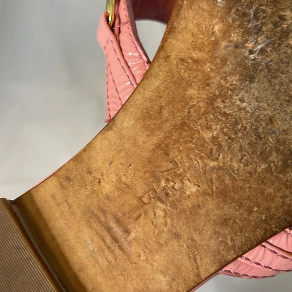 COACH Rizzo Pink Gold Chain Thong Sandals Cork Footbed Leather Sole As Is 7.5B - Picture 8 of 12